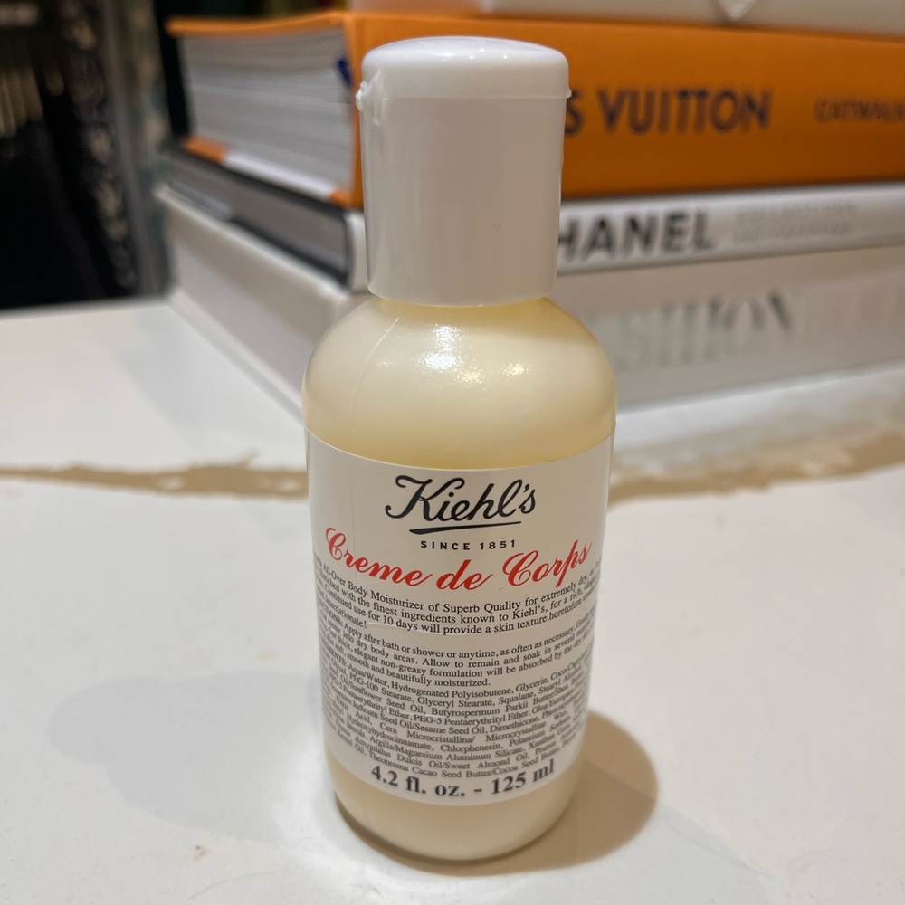 KIEHL’S CRÈME DE CORPS